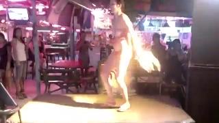  	    Русская туристка зажигает в Таиланде